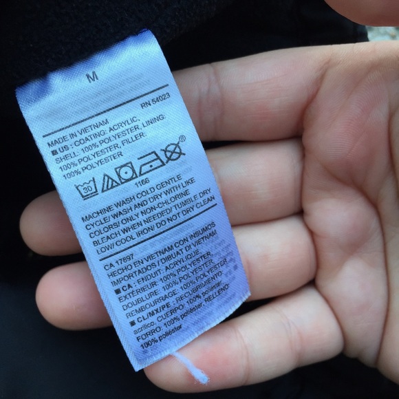 Old Navy | Black Puffer Vest! - Picture 6 of 6